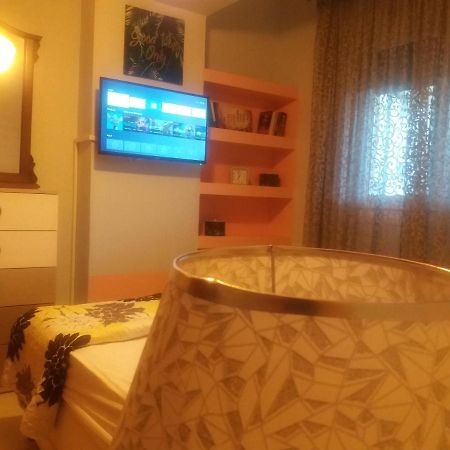 Apartment With Balcony And Parking Kavala Exterior photo
