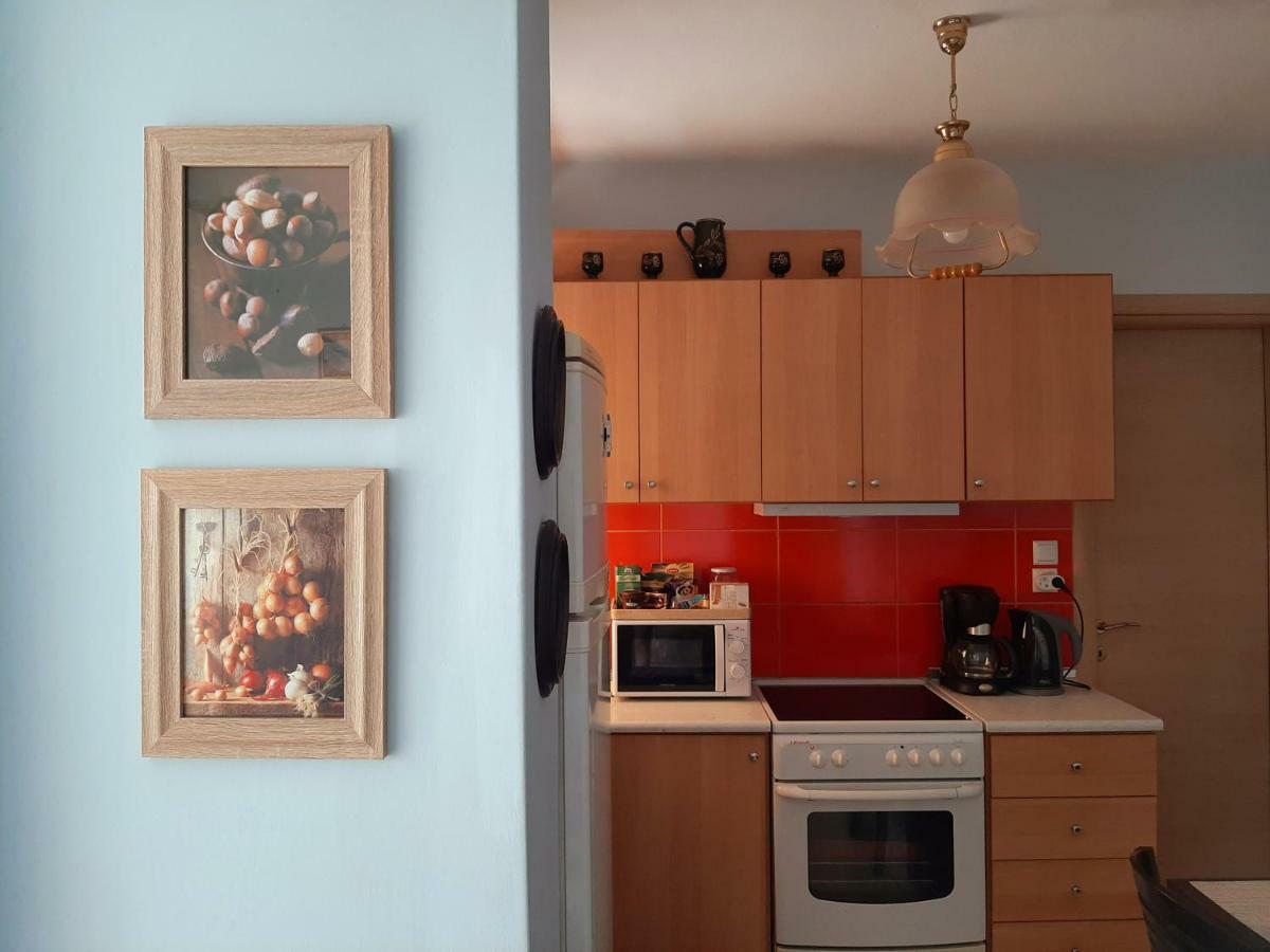 Apartment With Balcony And Parking Kavala Exterior photo