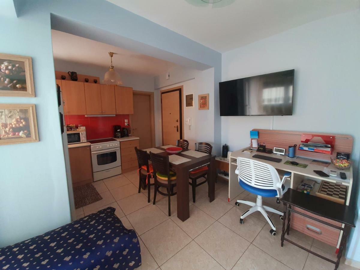 Apartment With Balcony And Parking Kavala Exterior photo
